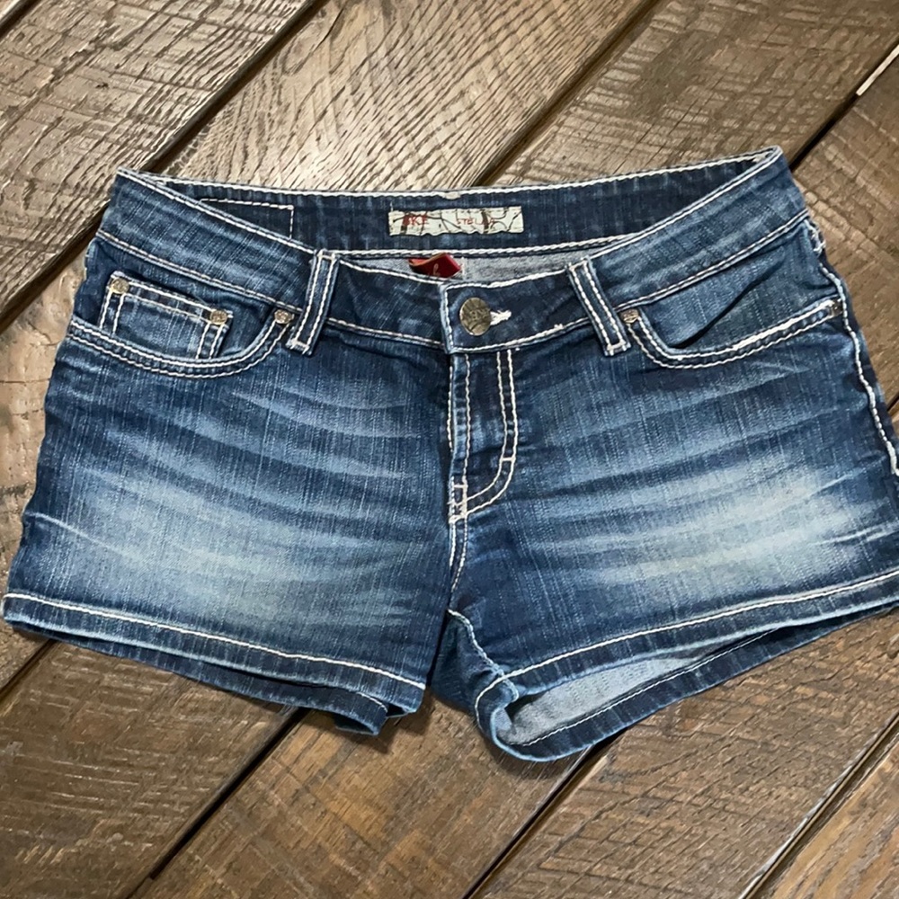 BKE Women's Stella Jean Short, Size 29